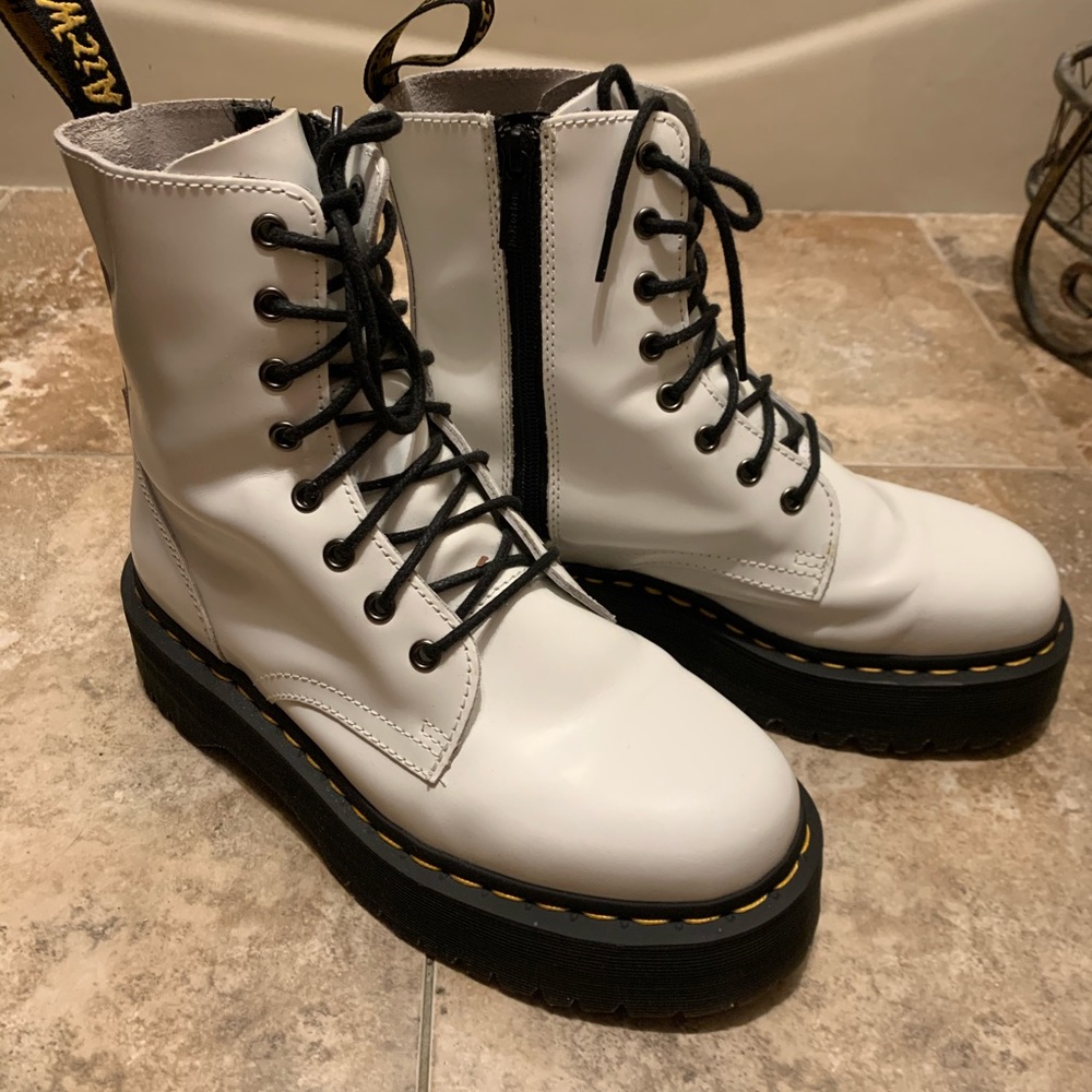 DR MARTEN JADON